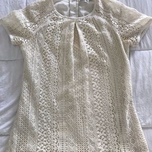 Banana Republic lace blouse with ultra soft lining